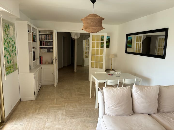 Appartement 2 Chambres, Vue Mer. - ibis Styles Cannes Le Cannet