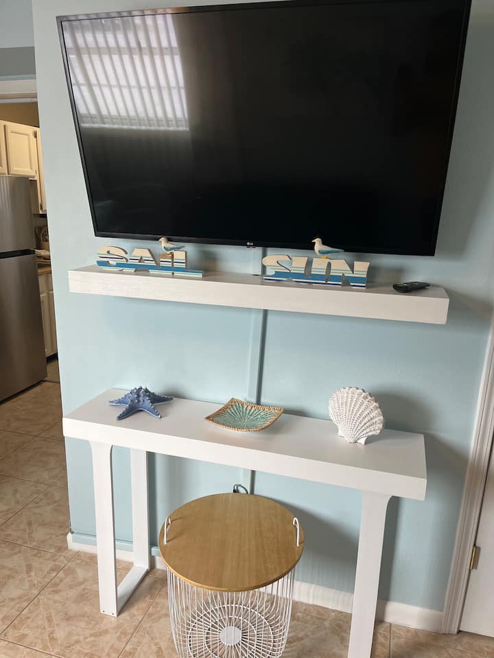 Oceanfront Studio W/ Heated Pool - New Smyrna Beach, FL