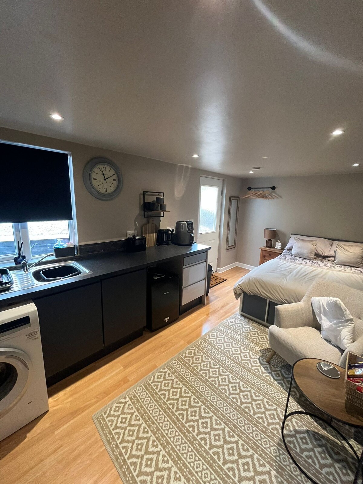 Top Airbnb: Bernie's Holiday Hideout in Staining