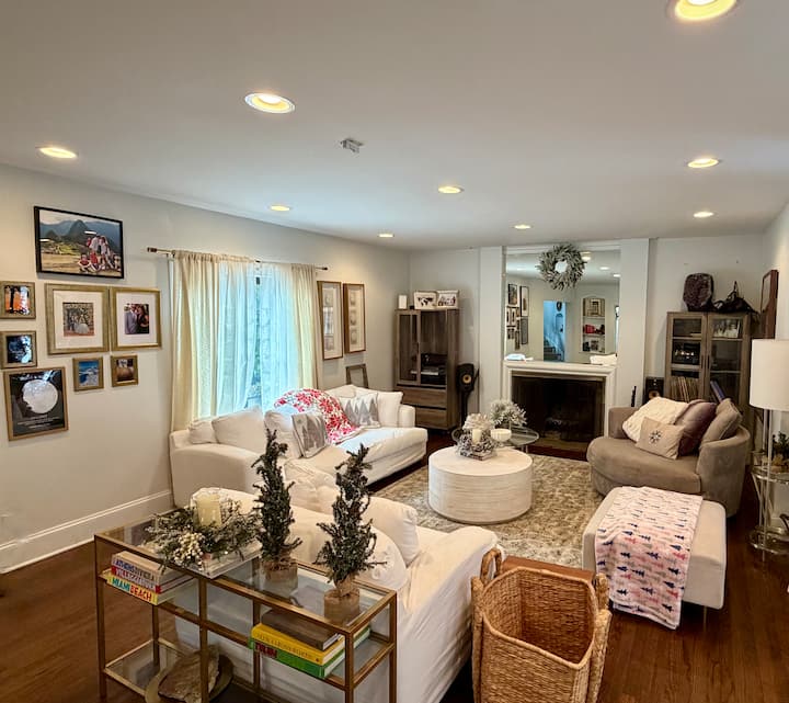 North Shore Luxury Retreat Spacious & Family Ready - Highland Park, IL