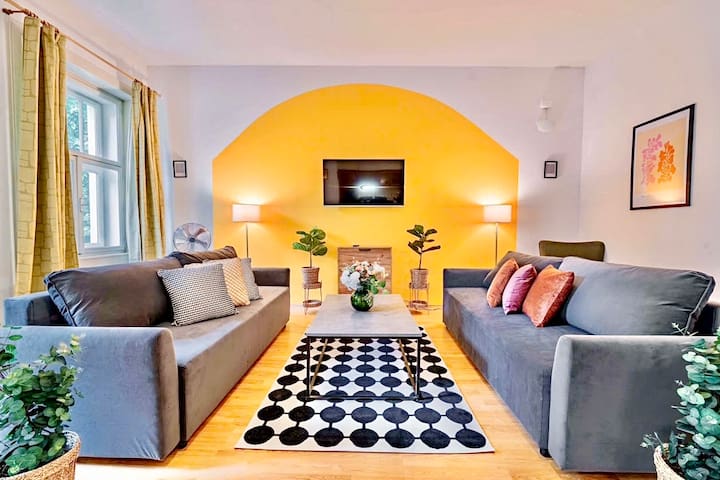 2BR + 2.5BATH * 120sqm – 300m to Wenceslas Square