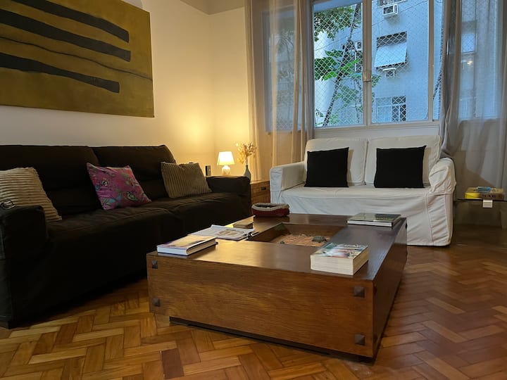 Beach, Bars & Breeze: Perfect 3br In Copacabana - Brazil