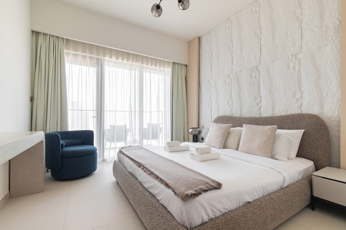 Burj Royale — 3 BR