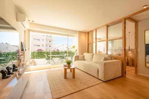 Propriété Airbnb réussie: Beautiful apartment/loft 75 m from the beach à Sainte Maxime