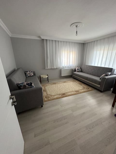 Top Airbnb: Geyikli Asmalı Apartment in Çanakkale