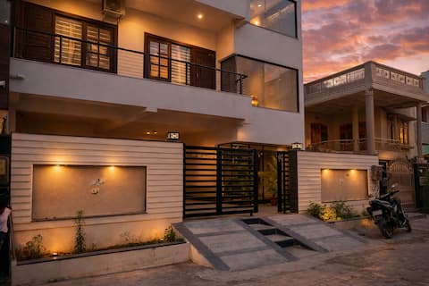 2x3BHK Family Stay | Spacious, Secure & Near Ganga