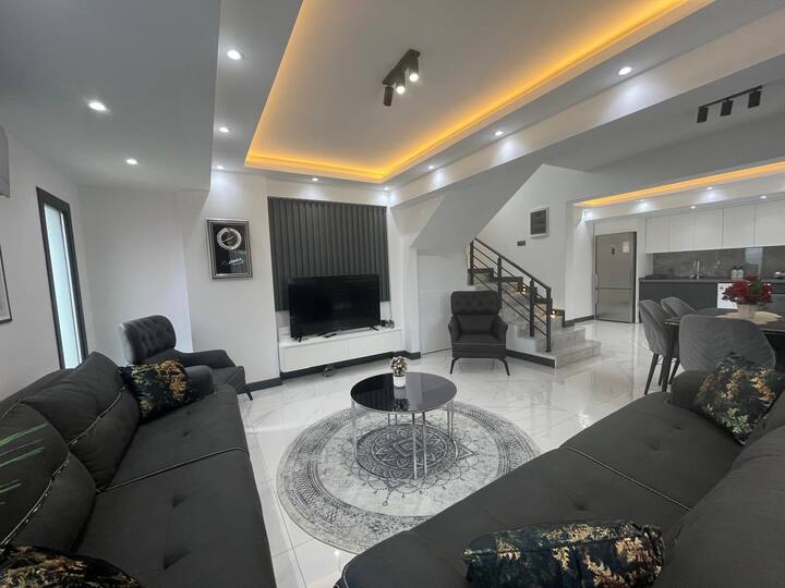 ÖLüdeniz Jakuzili Müstakil Havuzlu 3+1 Villa - Fethiye