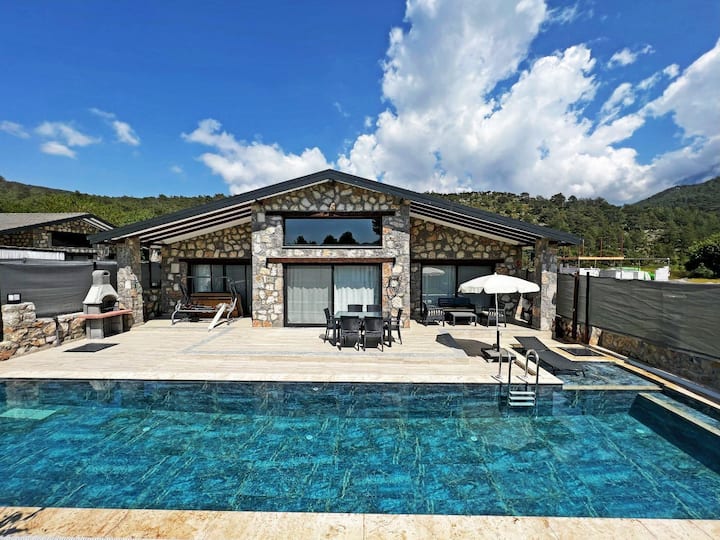 Fethiye Kayaköyde 3+1 Villa - Ölüdeniz