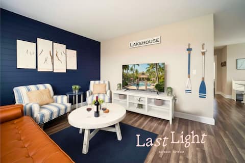Top Airbnb: Last Light | the Lakehouse | Wine Trail | Firepit in Finger Lakes