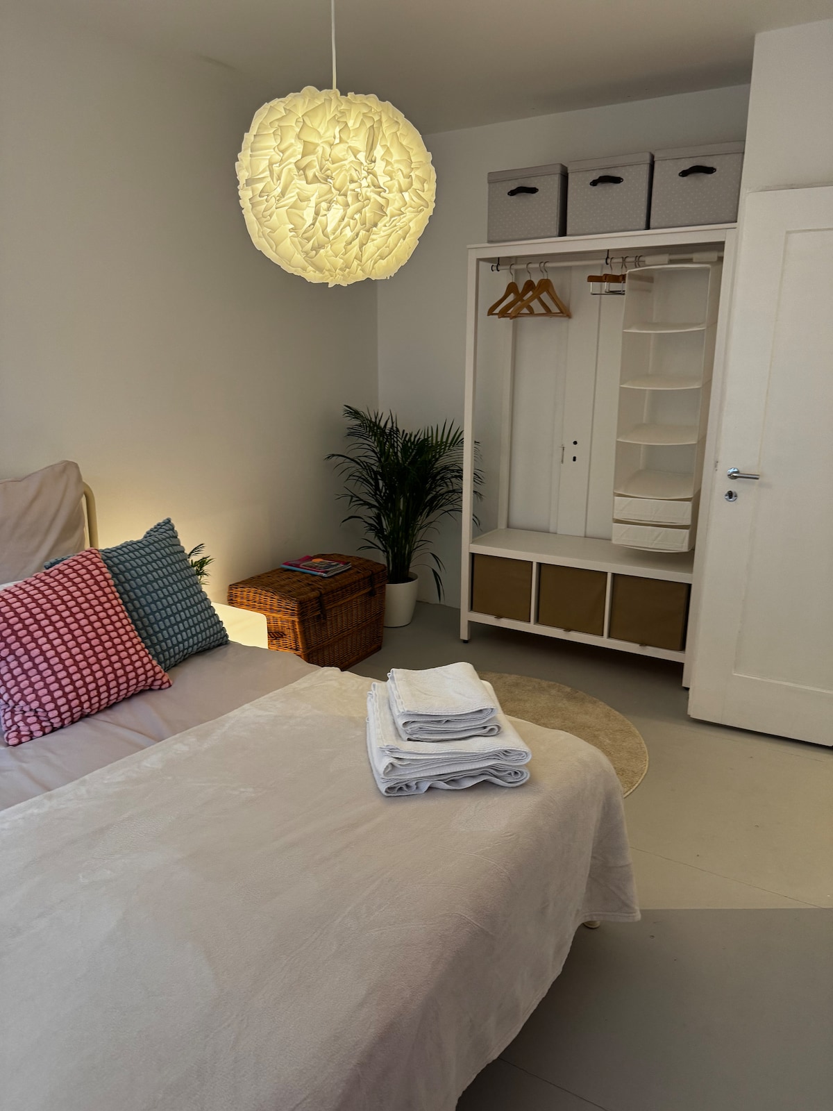 Cozy and bright apartment in Stuttgart-West.