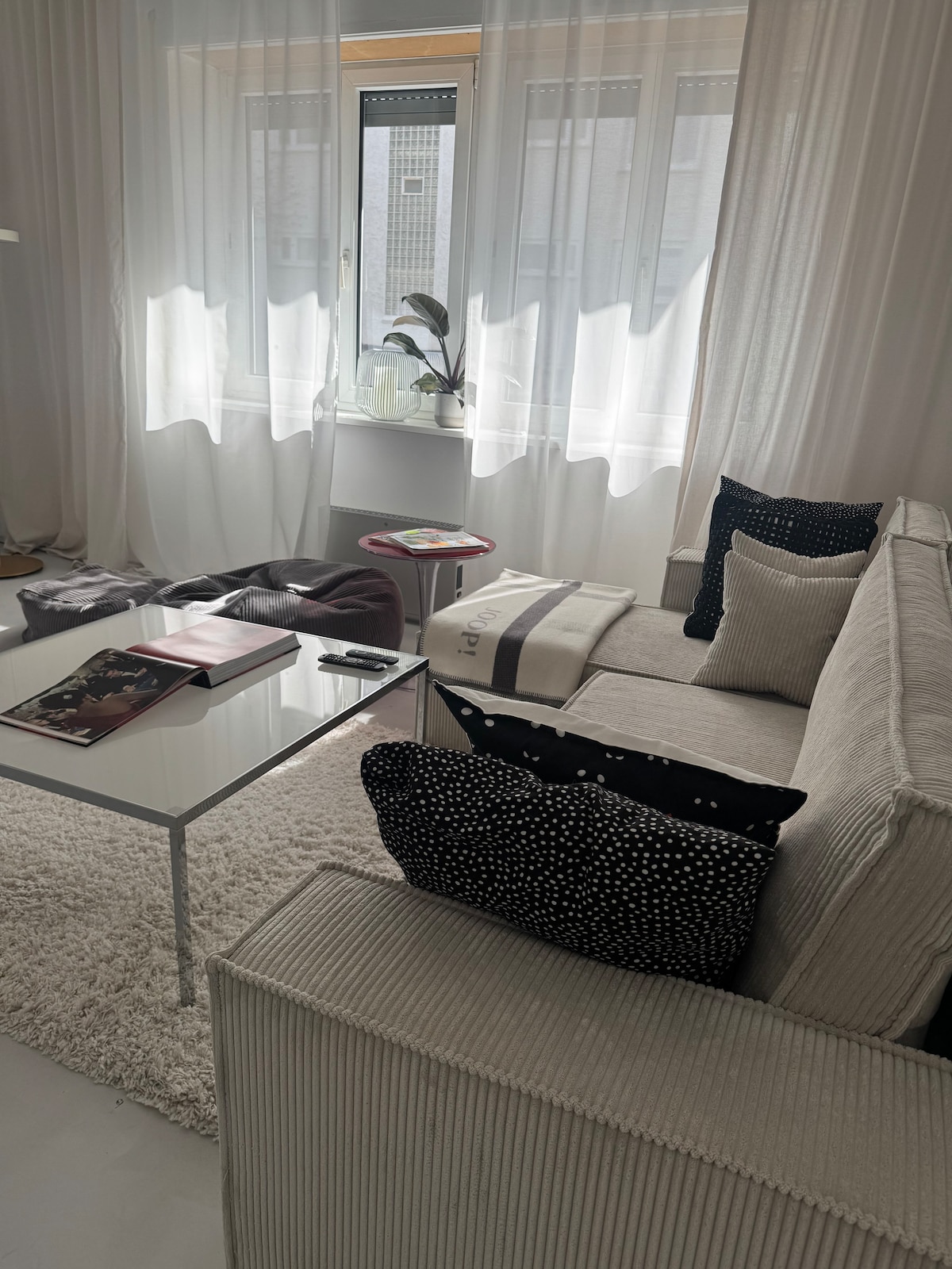 Cozy and bright apartment in Stuttgart-West.