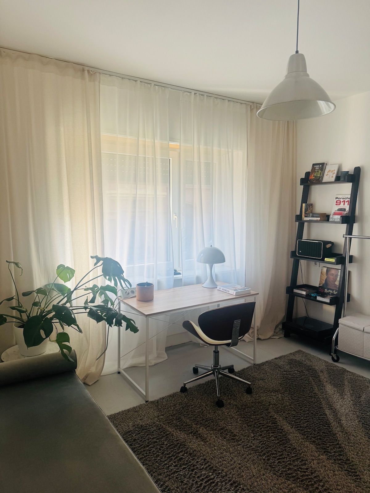 Cozy and bright apartment in Stuttgart-West.