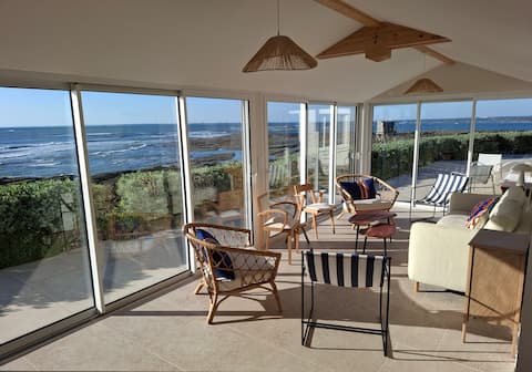 Successful Airbnb property: Pointe fishery: waterfront house in Préfailles
