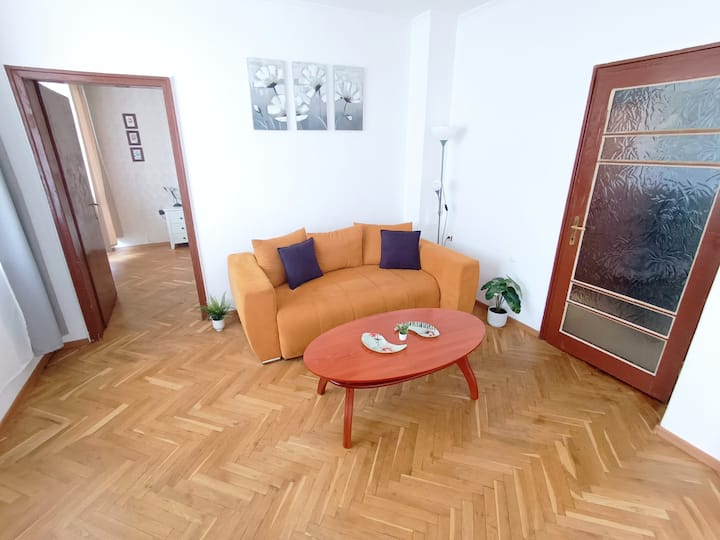 Regal Apartment Perfect Center - Varna