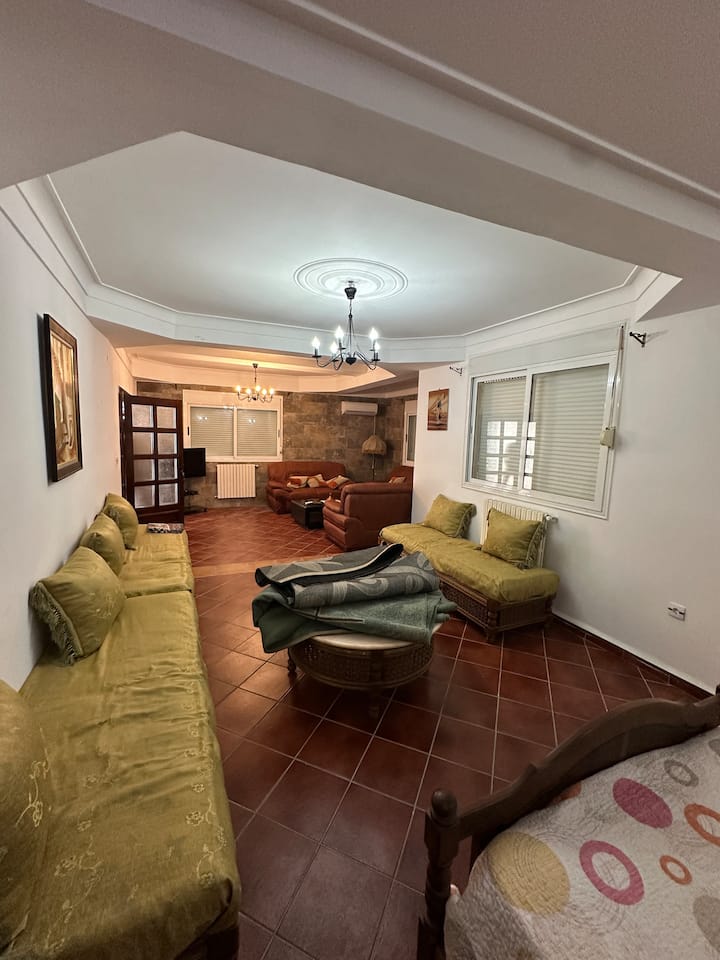 Superbe Maison De Lux A Azeffoun - Argelia