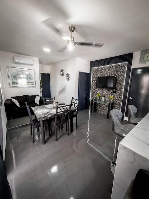 Top Airbnb: furnished apartment in El Centenario