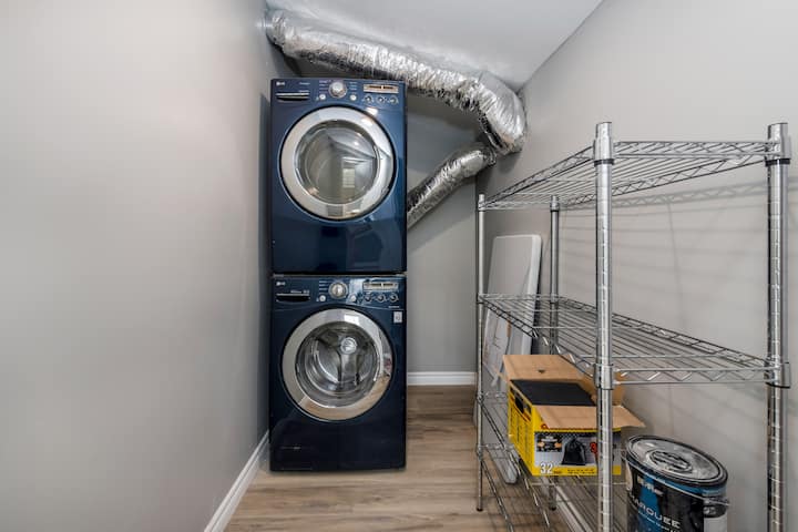 Luxury Farmhouse Apartment - Barrie