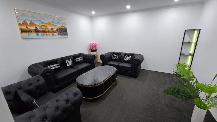 Ensuite, Lounge & Kitchenette - Geraldton