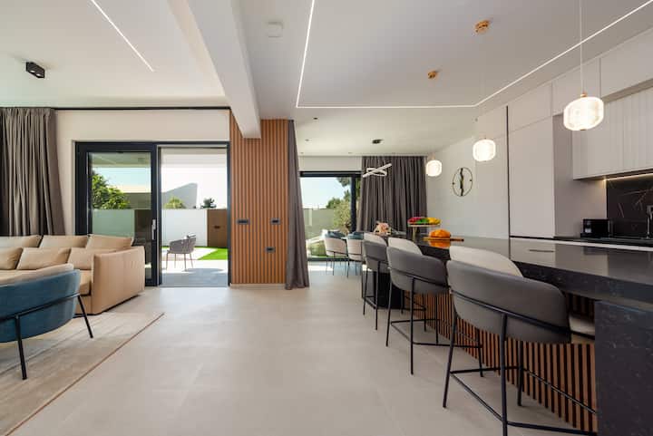 Villa Sunray Whit Private Pool - Novalja
