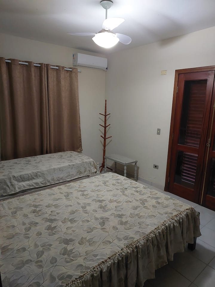 غرفة النوم 1