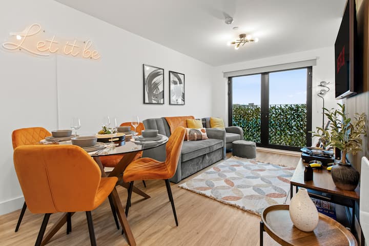 Stylish City Apartment With Fast Wifi & Games - Liverpool