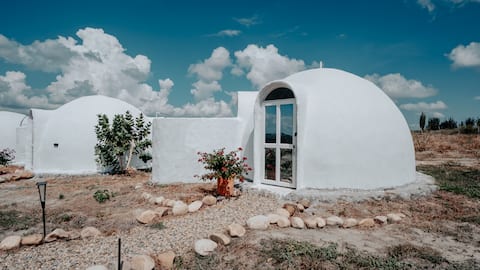 Romantic dome with swimming pool Tatacoa Desert