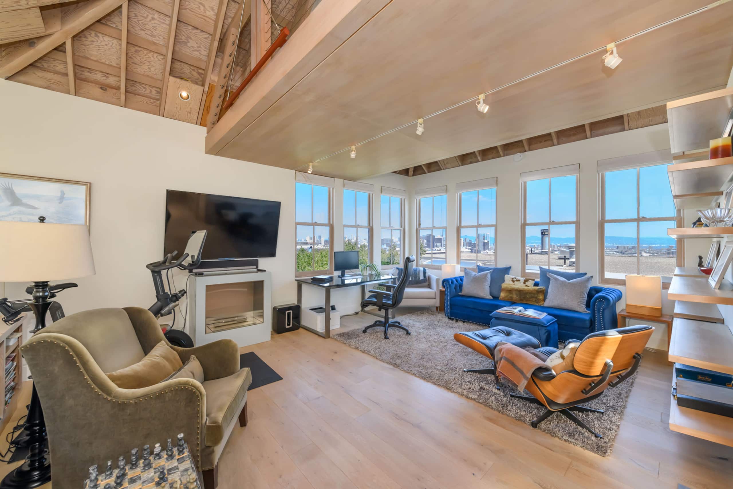 Home in San Francisco · ★5.0 · 3 bedrooms · 3 beds · 2 baths - Image 7