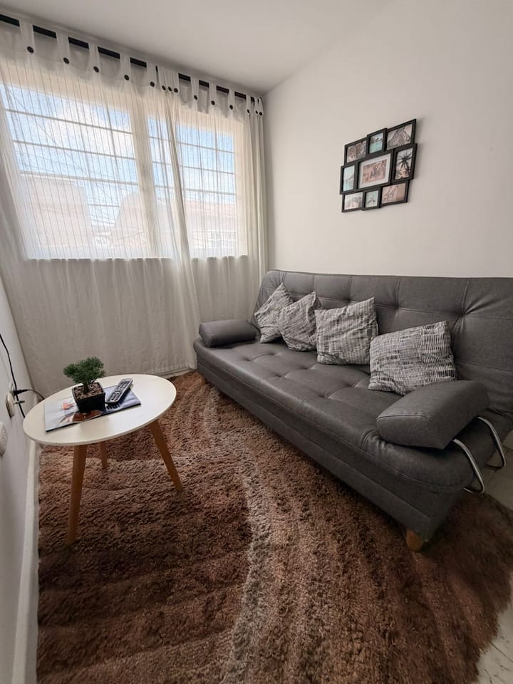 San Antonio Cali | Central And Cozy 2br For 6 - Cali