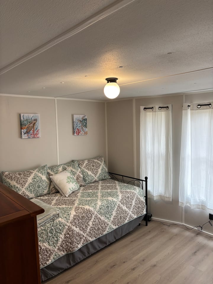 غرفة النوم 2