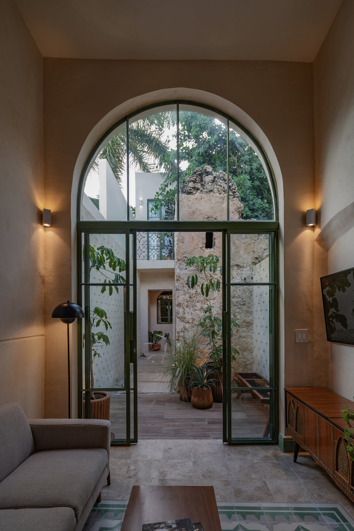 Casa Pistache, colonial arched hideaway with chukum walls in Campeche — Casonas MX — photo 2