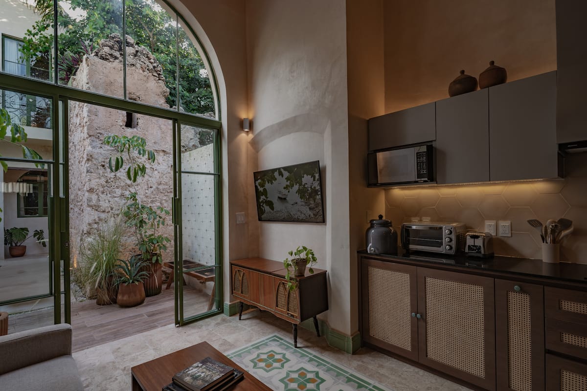Casa Pistache, colonial arched hideaway with chukum walls in Campeche — Casonas MX — photo 3