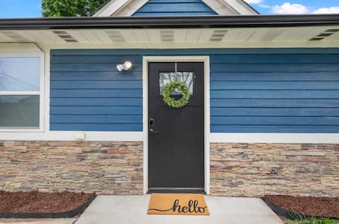 Modern Ranch Getaway | 2 Kings | 1 Queen | 2 Bath