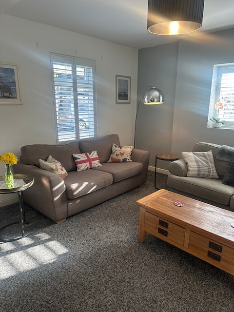 Top Airbnb: Seaside, Countryside, Lower Butchers Cottage in Weymouth