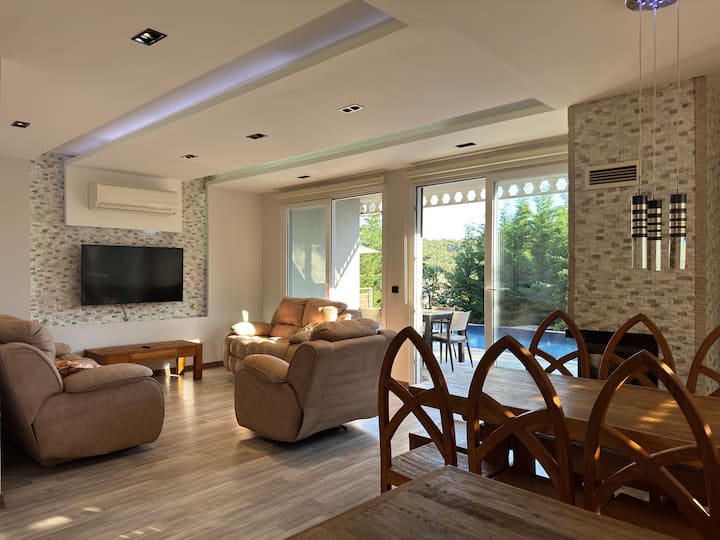 Karagedik 3+1 Havuzlu Villa - Turquía