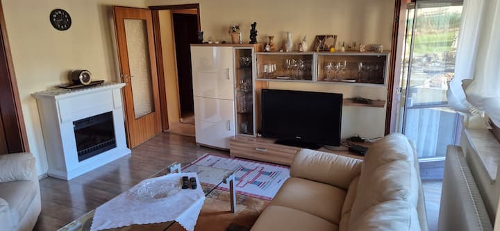 5 Zimmer Wohnung Mit Terrasse - Burladingen