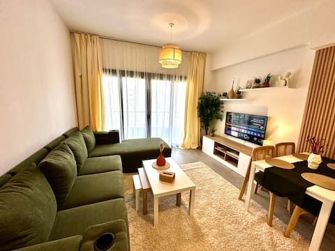 Privado Luxury Lakeview 2BR