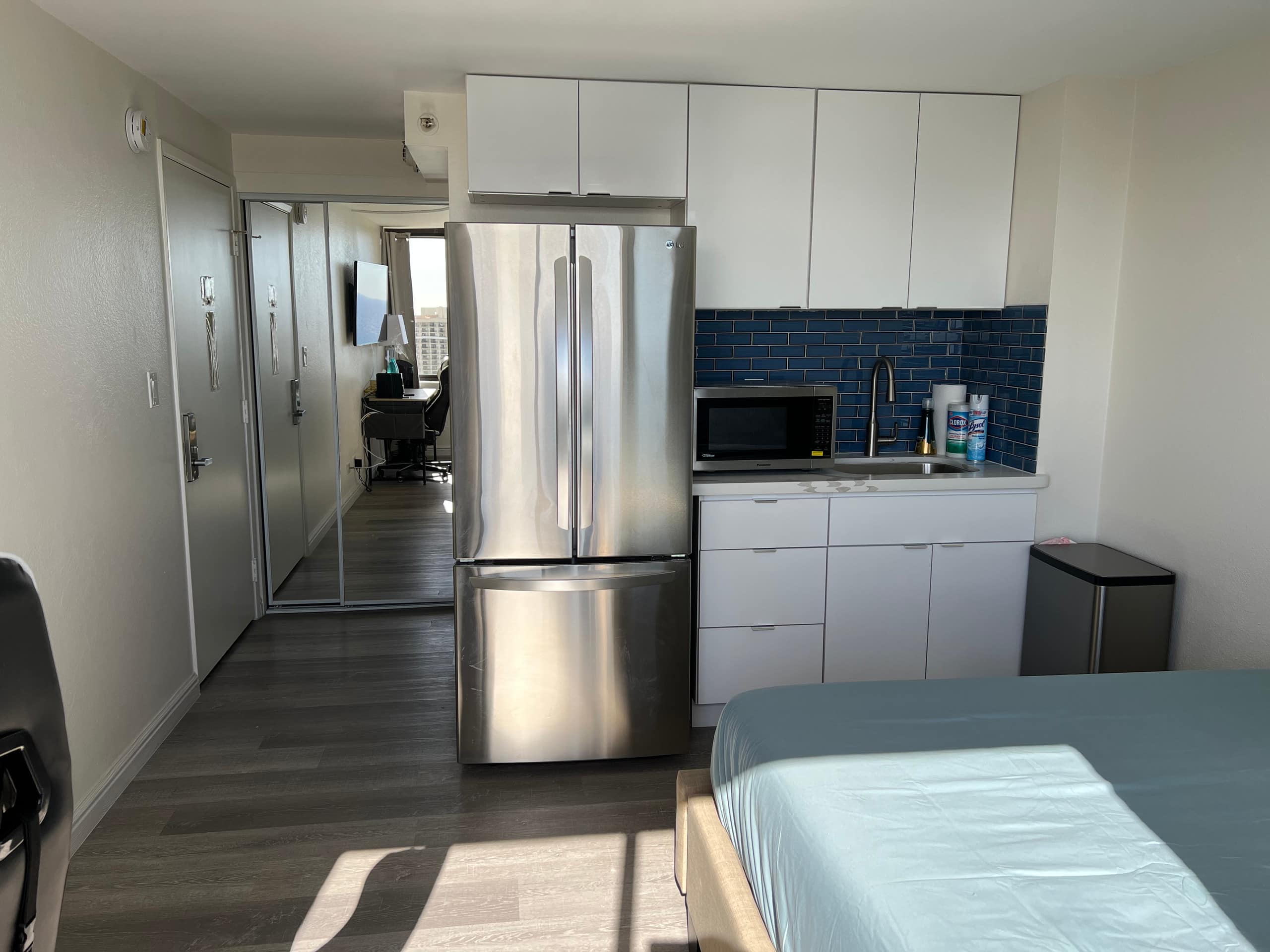 Panoramic Ocean View • 38th Floor • Sleeps 6 - Image 16