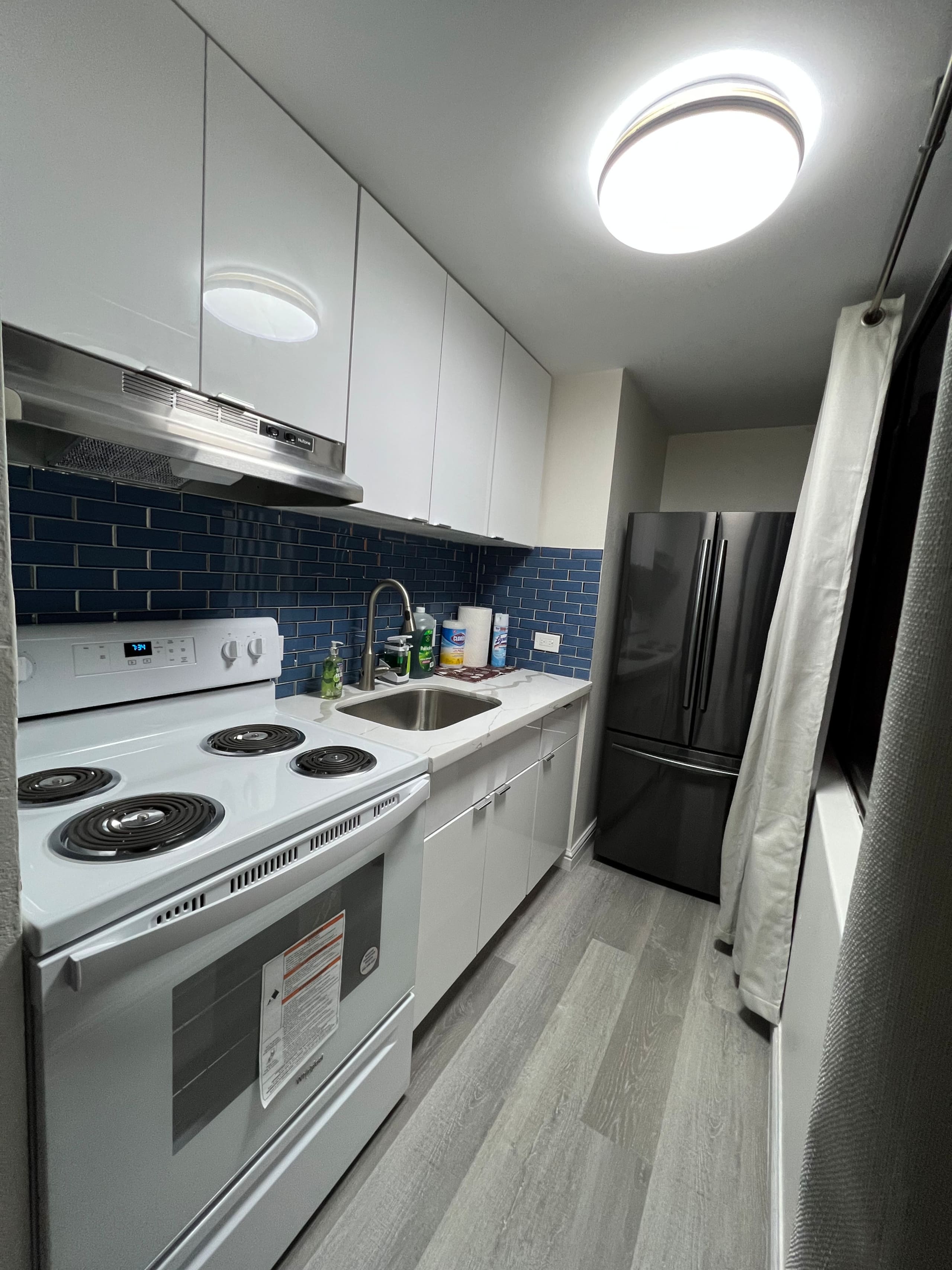 Panoramic Ocean View • 38th Floor • Sleeps 6 - Image 10
