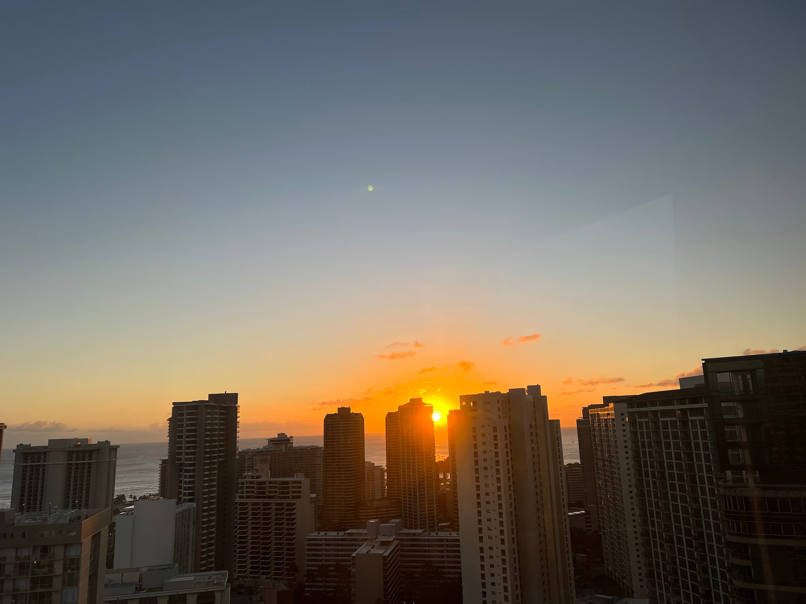 Panoramic Ocean View • 38th Floor • Sleeps 6 - Image 27