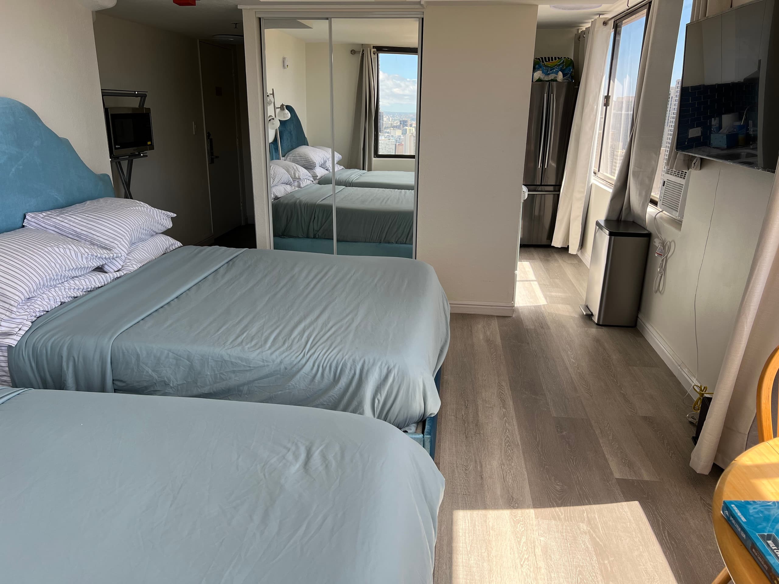 Panoramic Ocean View • 38th Floor • Sleeps 6 - Image 37