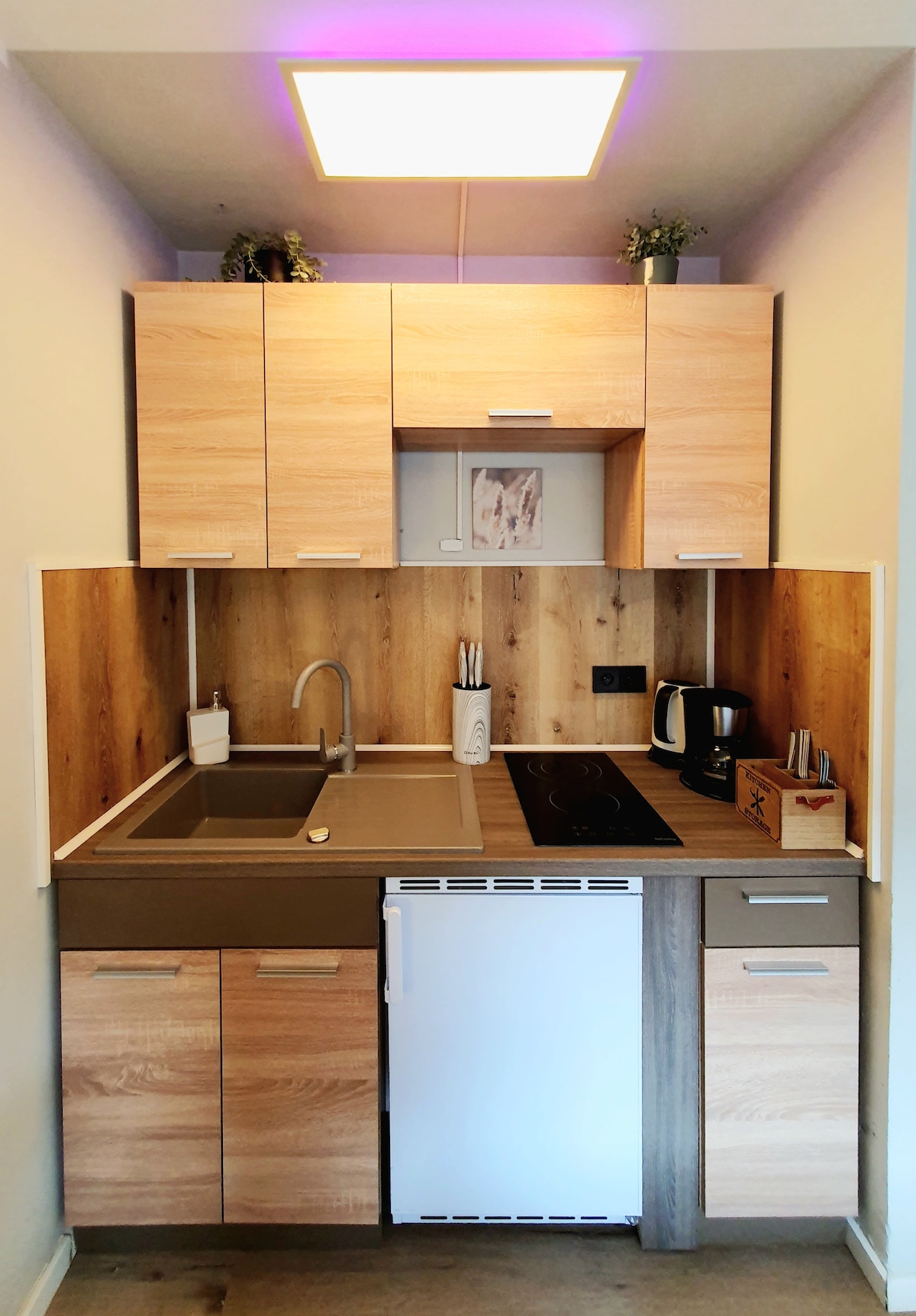 Top performing Airbnb: Boho City Grey Suite • Munich City Central Station in Augustenstraße