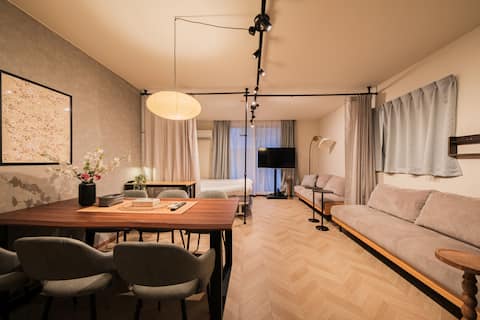 3-A Large room (1st floor) near the gourmet street of JR-Tamachi station, 5-minute walk from Tokyo T