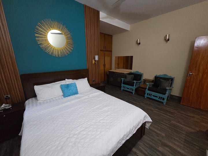 Sweet Retreat 01 Bed/bath, Lounge And Kitchen. Bhk - 라호르