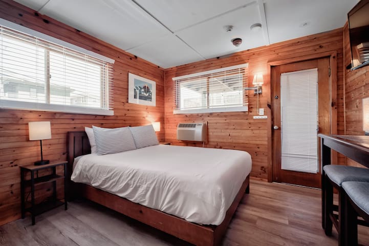 Seashore Condo Hotel managed Airbnb listing 3