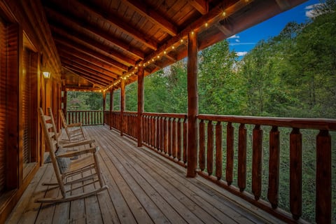 Hill Valley Hideaway cabin in Sevierville - Photo 4