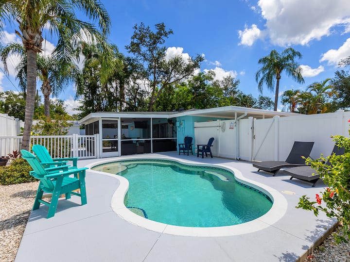 Tanas Siesta Getaway - Heated Private Pool - Sarasota, FL