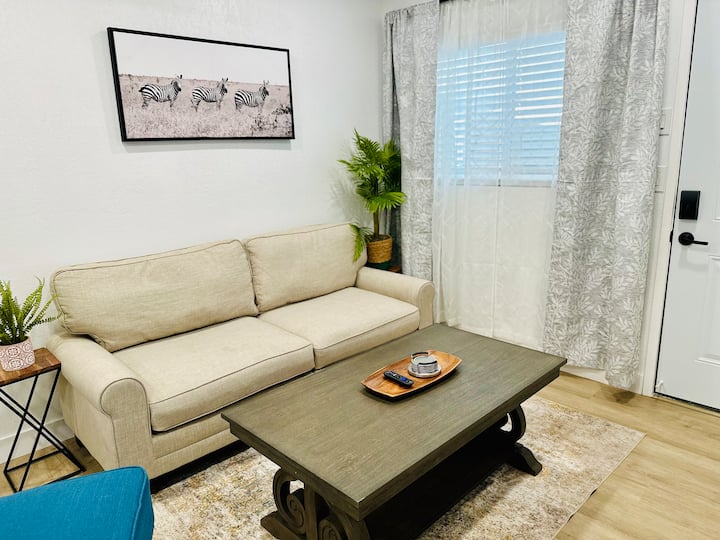 Stylish “Brand New!”cottage “A” - Mechanics Bank Arena, Theater and Convention Center