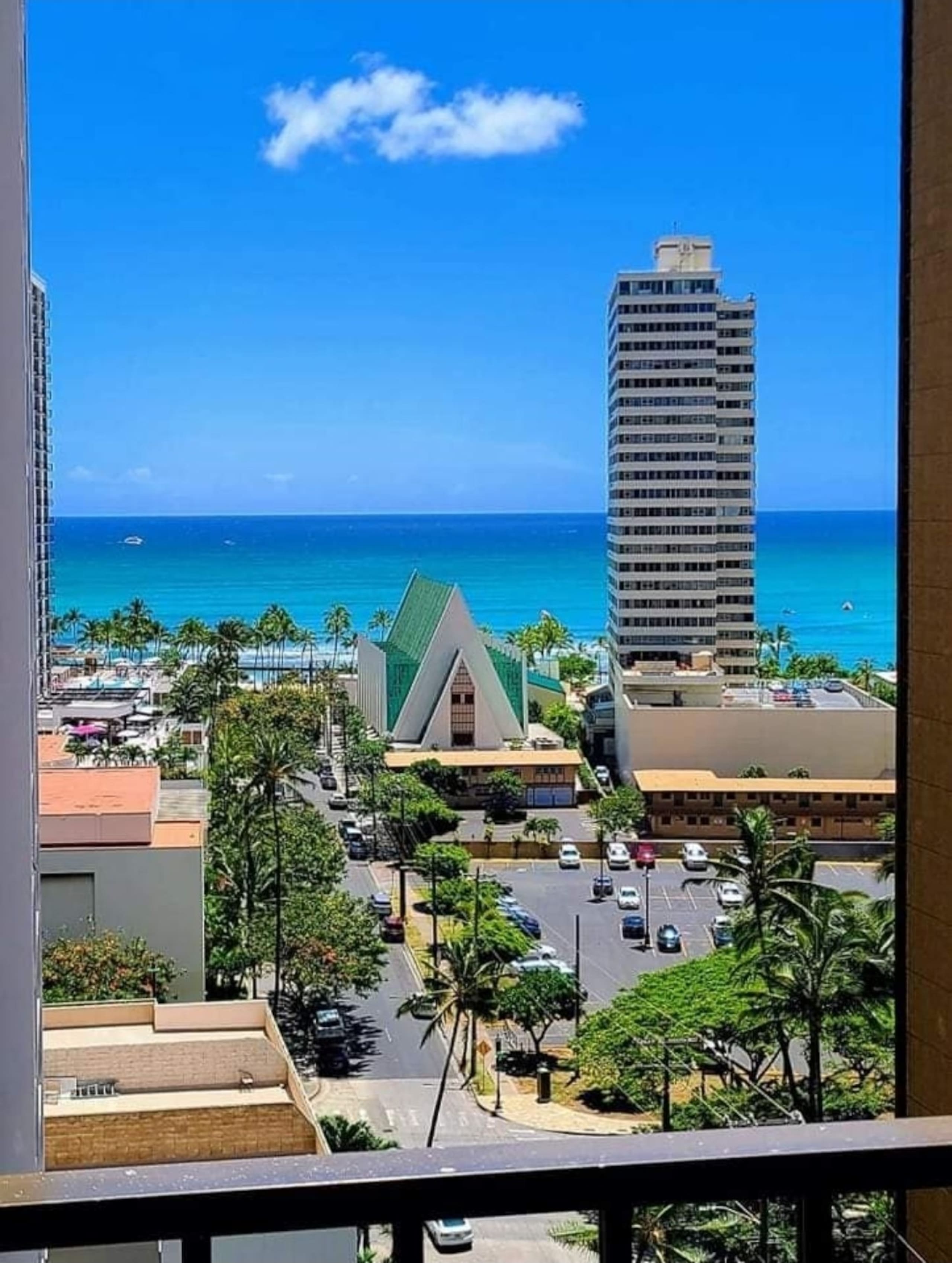 Condo in Honolulu · ★4.97 · 1 bedroom · 2 beds · 1 bath - Image 23