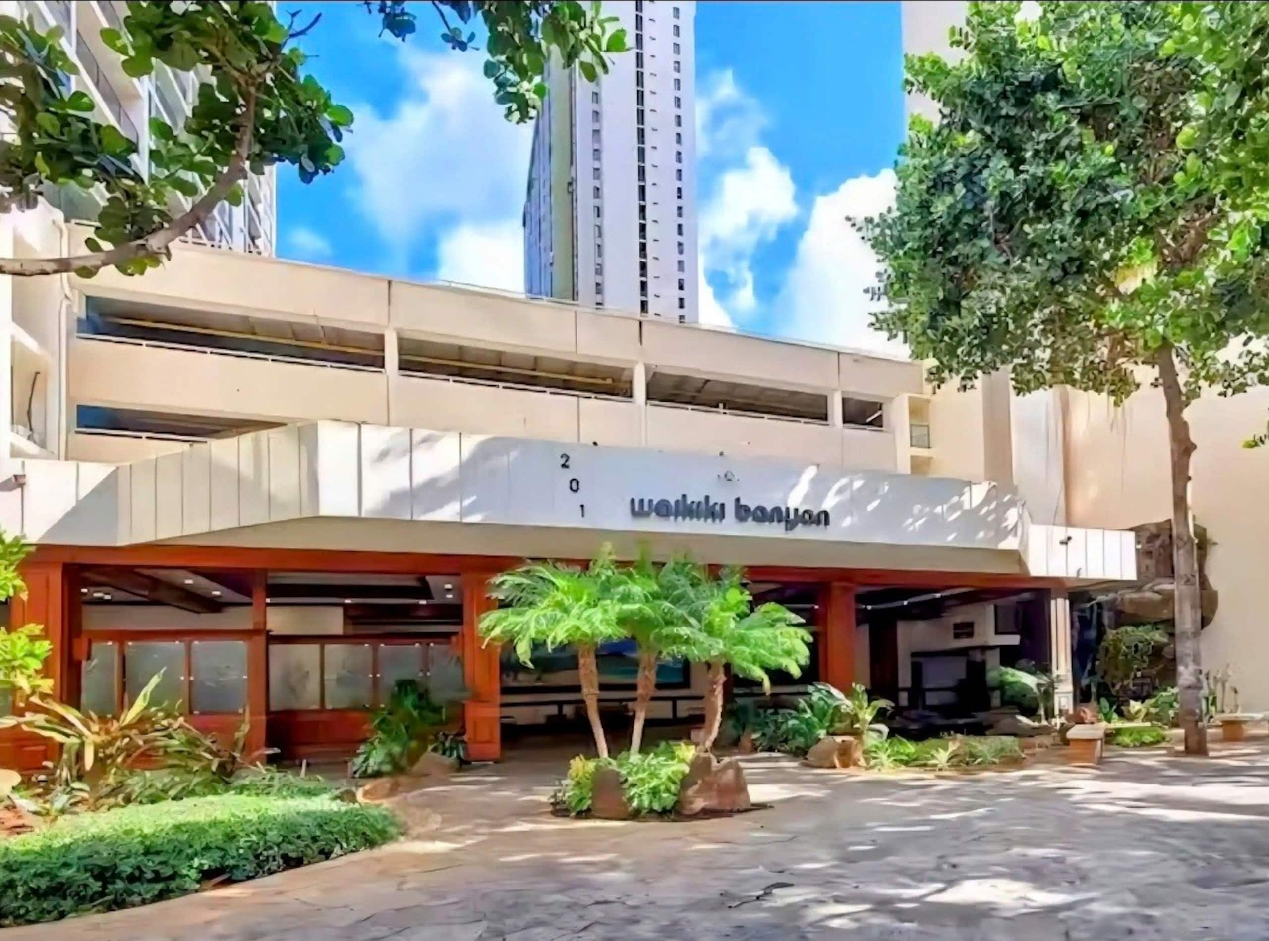 Condo in Honolulu · ★4.97 · 1 bedroom · 2 beds · 1 bath - Image 26