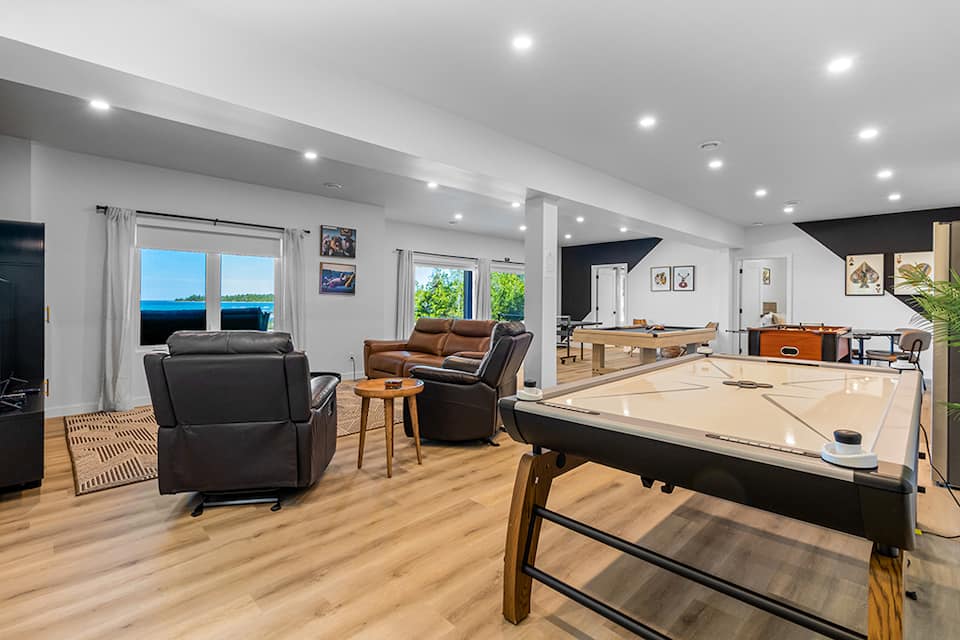 A new lakefront cottage on Lake Huron with a full rec room, Northern Bruce Peninsula, Ontario, Canada, photo 5 of 10
